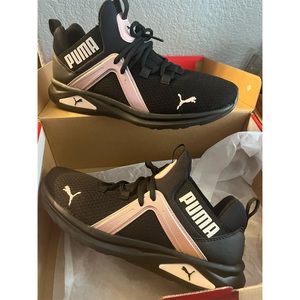 Puma, Women’s size 9 tennis shoes